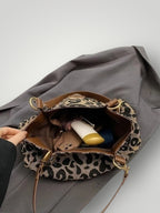 Leonara - Bolso bandolera con estampado de leopardo - vista 7
