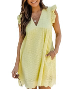 Vestido corto de encaje con volantes