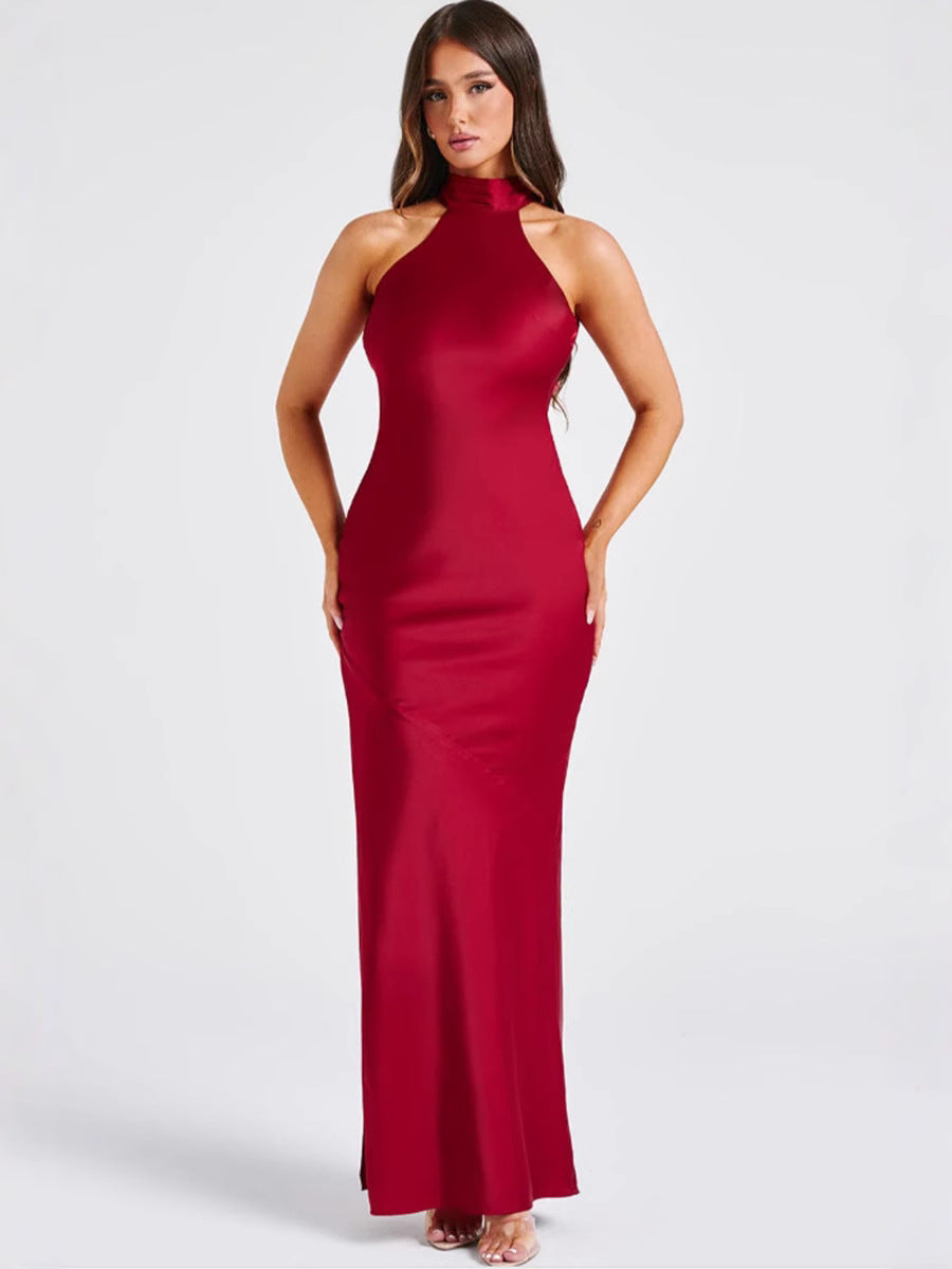 Carlota | Elegante vestido largo de satén con escote halter