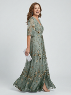 Selora vestido midi floral con cuello halter en verde salvia - detalle