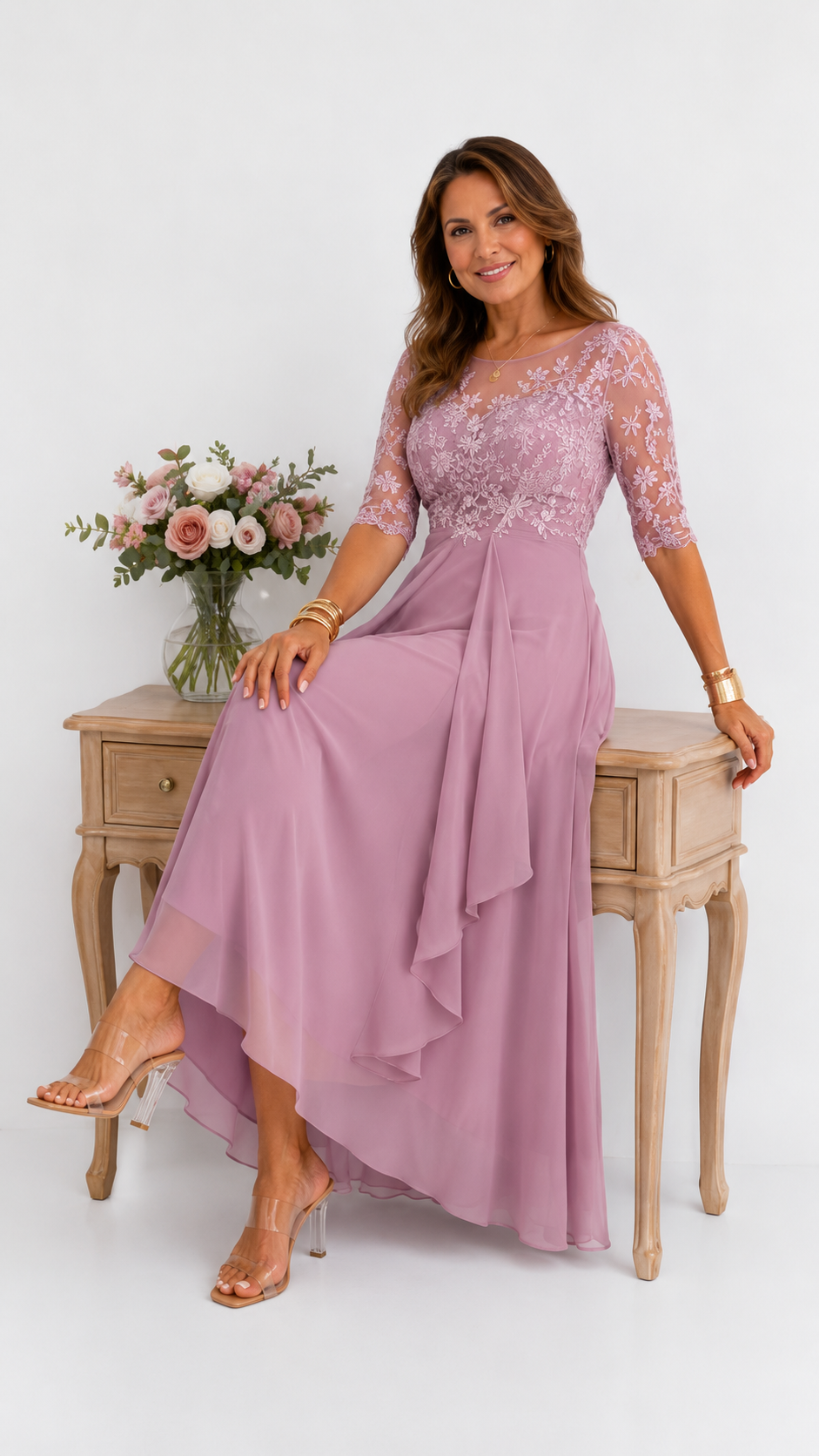 Vestido midi elegante con detalles de encaje