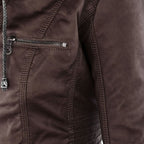 Flavia™ | Chaqueta efecto cuero de corte moderno