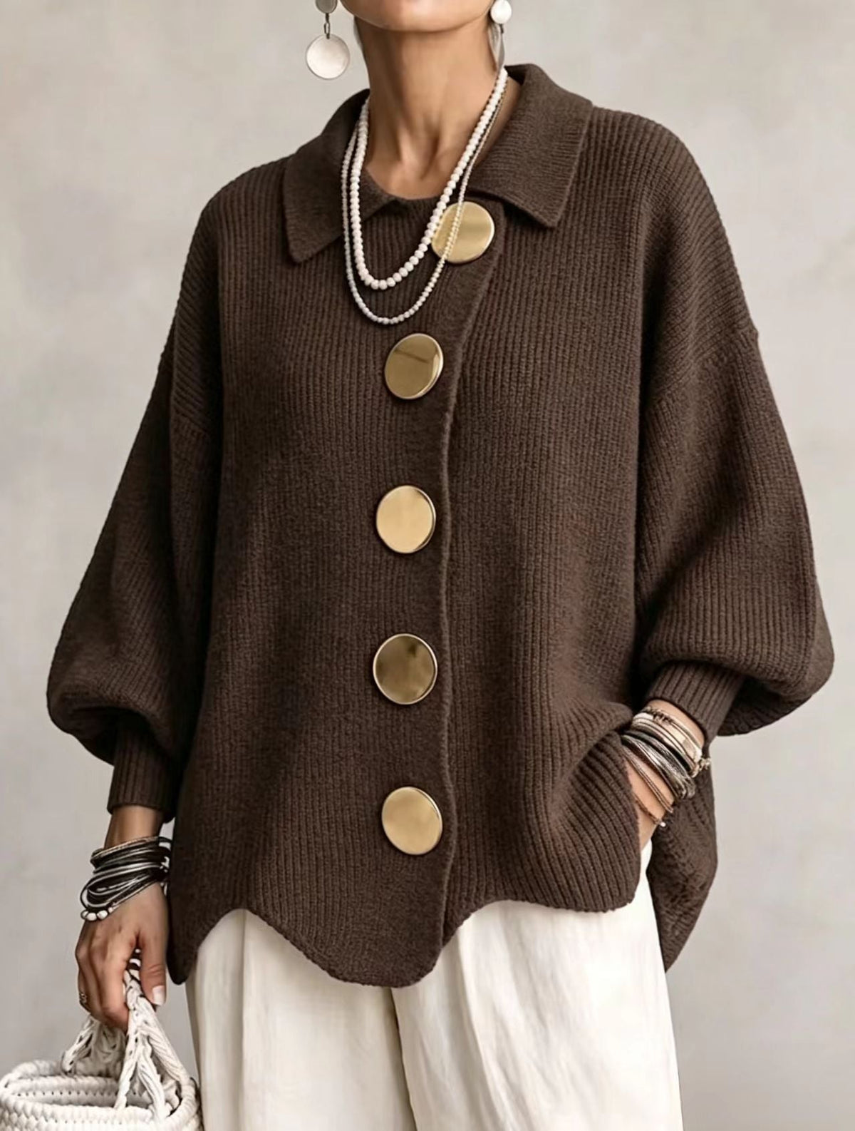 Victoria | Cárdigan oversized con grandes botones dorados
