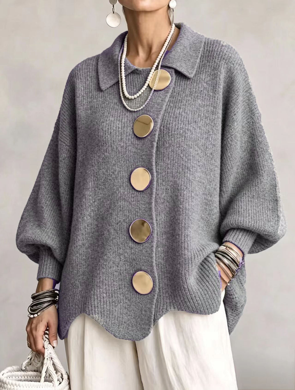 Victoria | Cárdigan oversized con grandes botones dorados