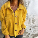 Willow™ | Chaqueta corta de borreguito con solapa y botones