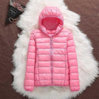Madeline™ | Chaqueta acolchada ligera plegable con capucha
