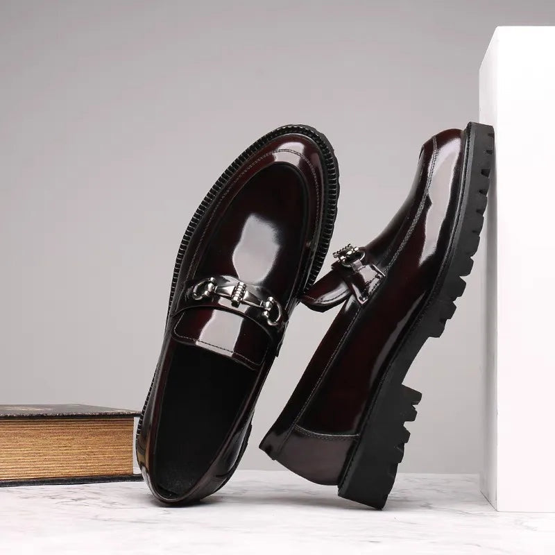 Roland™ | Mocasines de piel con hebilla y suela track
