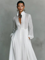 Lucy™ | Vestido de novia sencillo de manga larga con botones