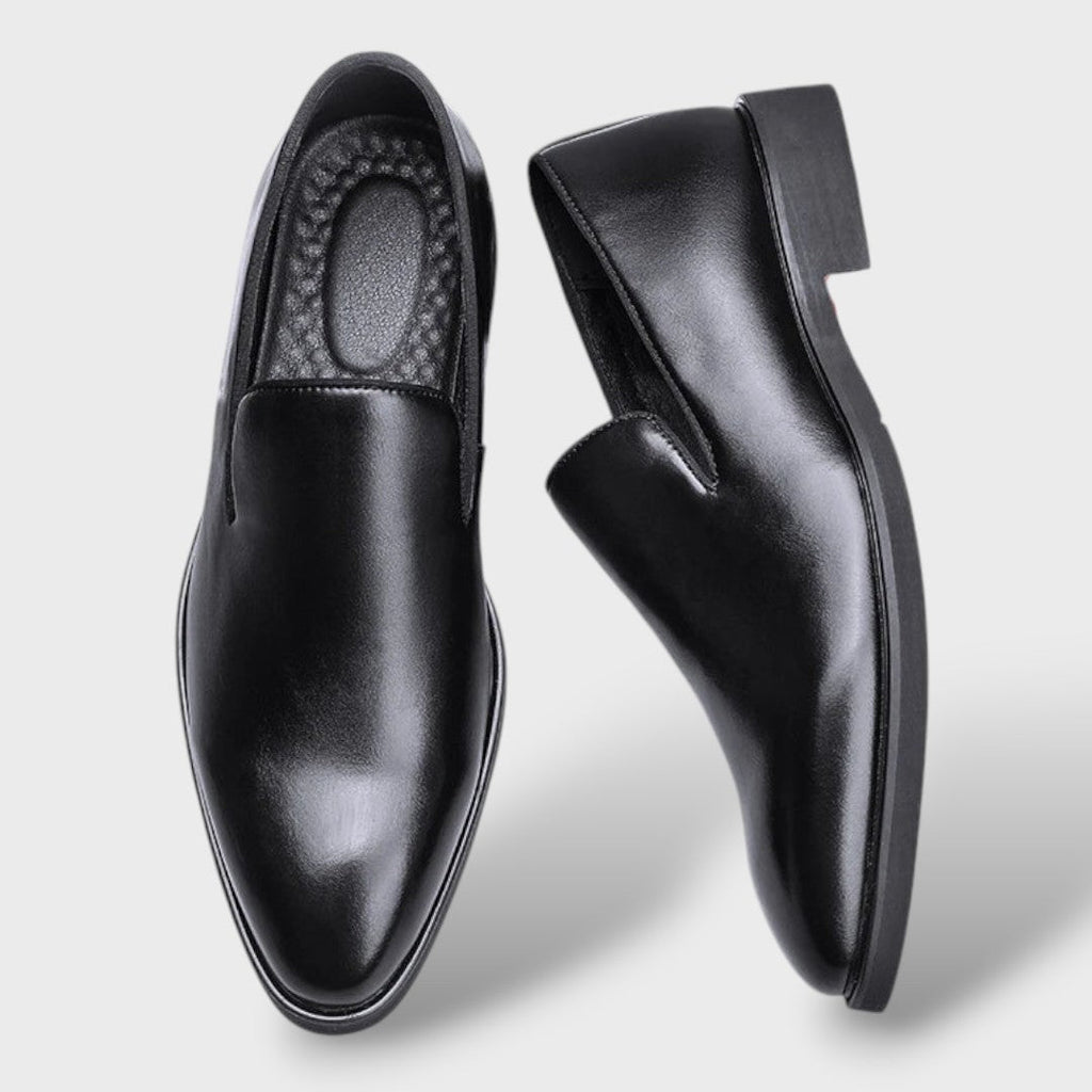 Victor™ | Mocasines de piel con puntera afilada