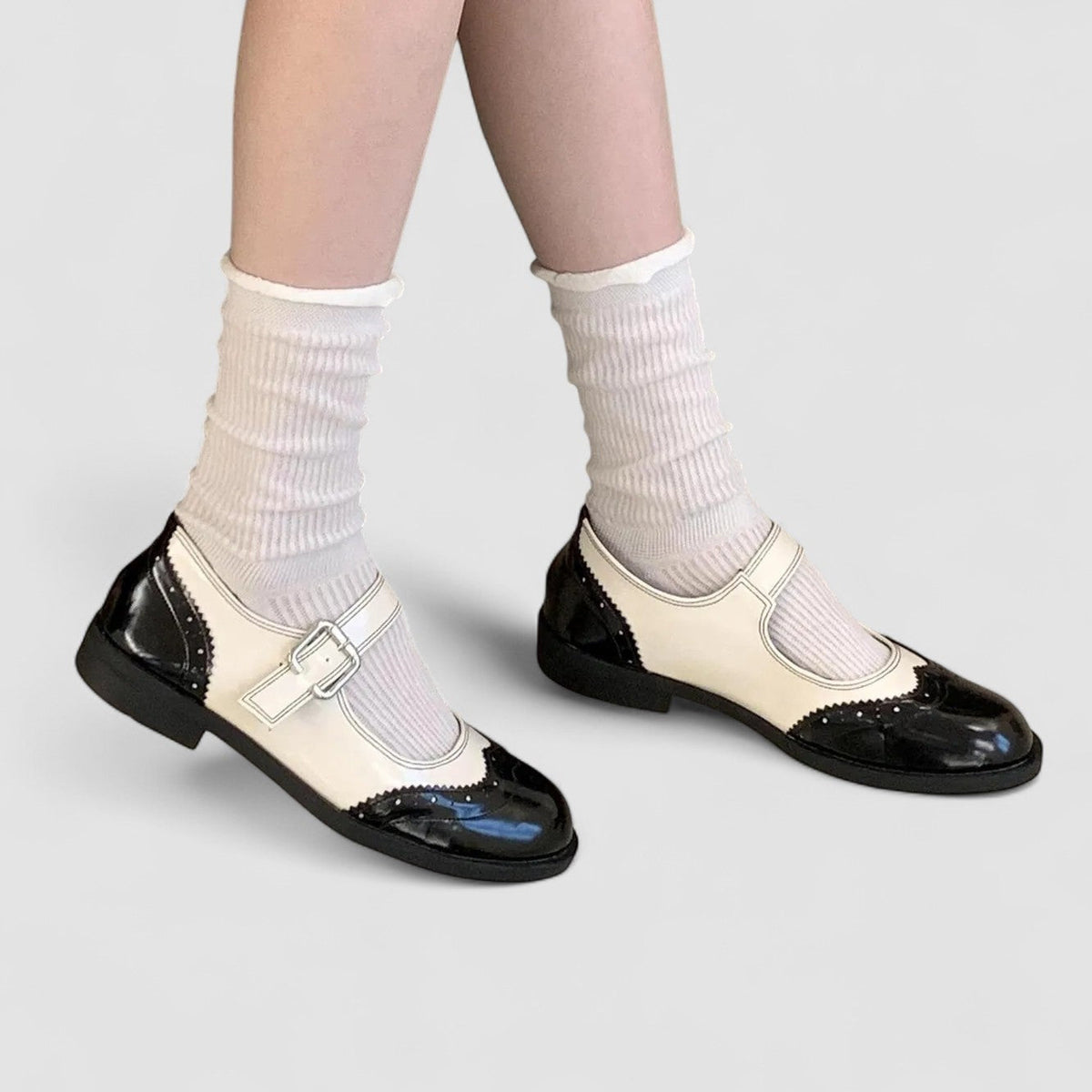 Nadia™ | Zapatos Mary Jane de charol con detalle brogue