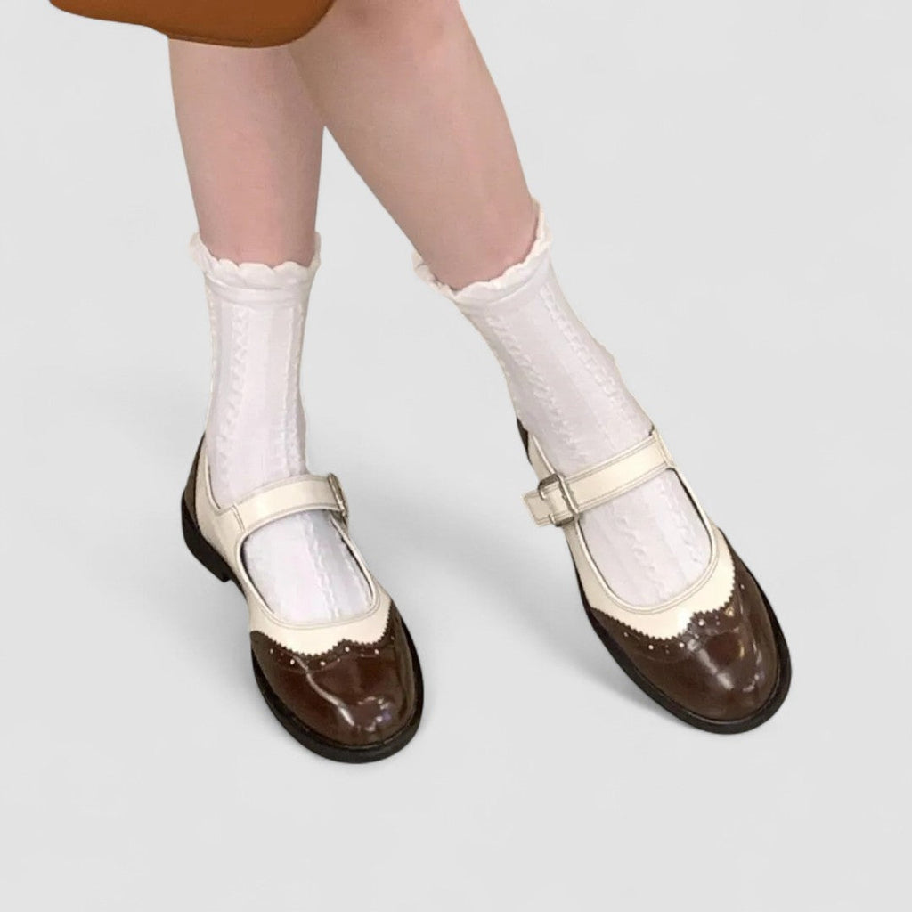 Nadia™ | Zapatos Mary Jane de charol con detalle brogue