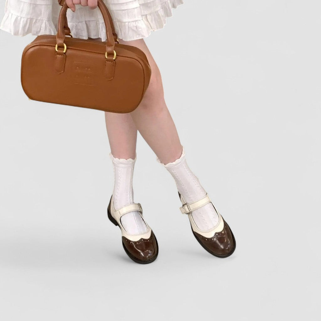 Nadia™ | Zapatos Mary Jane de charol con detalle brogue