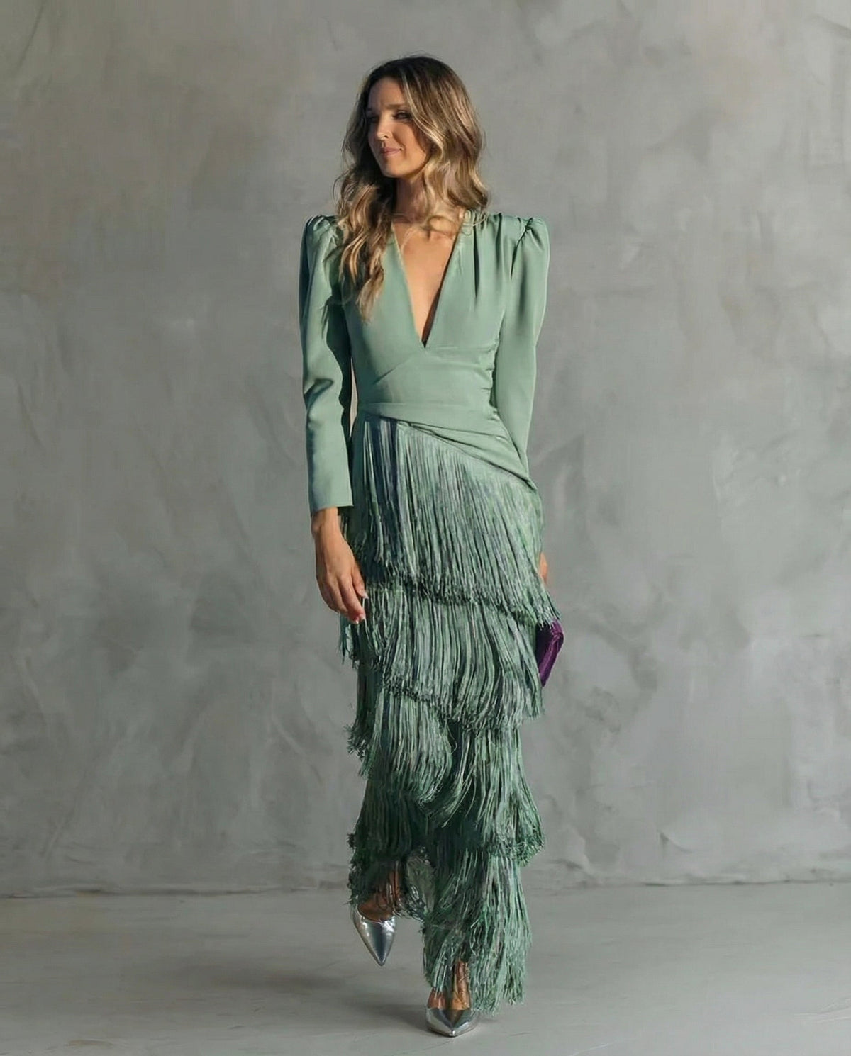 Bella™ | Vestido largo de invitada de invierno con flecos y manga larga
