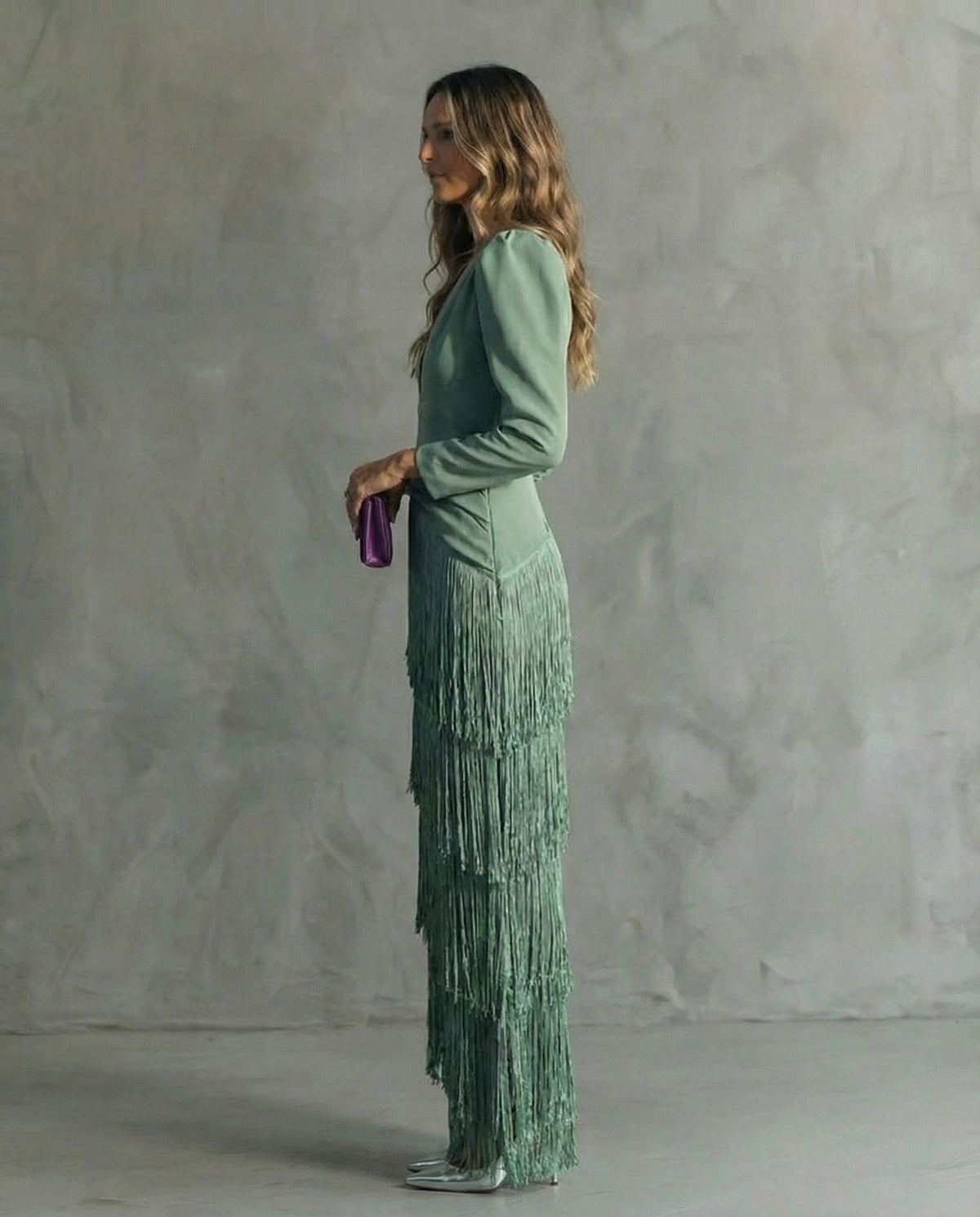 Bella™ | Vestido largo de invitada de invierno con flecos y manga larga