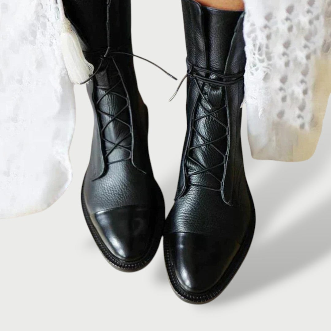 Elena™ | Botas de piel con cordones de caña media y puntera reforzada