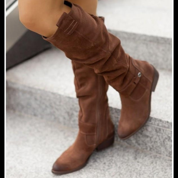 Camille™ | Botas altas de ante con caña fruncida