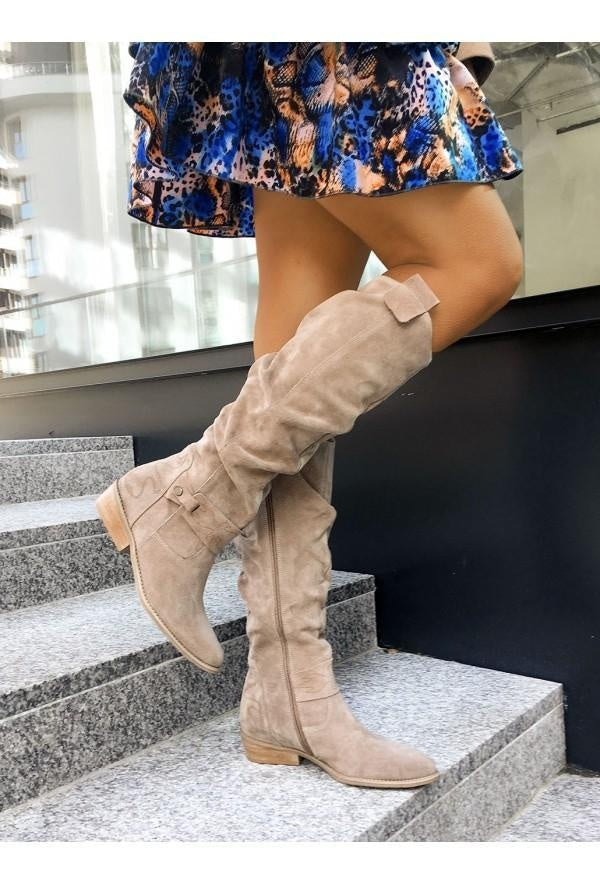 Camille™ | Botas altas de ante con caña fruncida