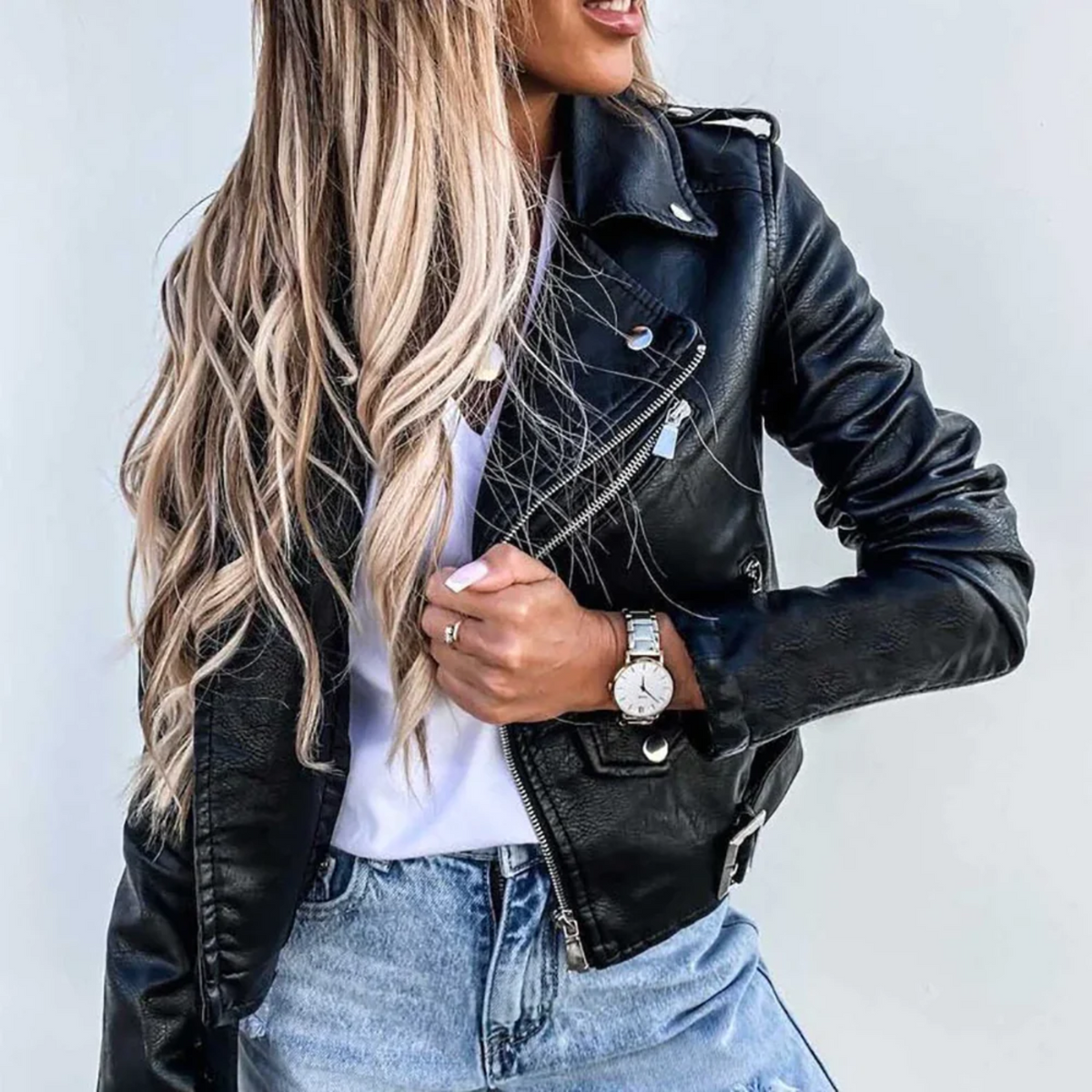 Sloane™ | Cazadora biker de polipiel con cinturón