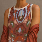 Ellie™ | Vestido midi de invitada de invierno estampado con duster a juego