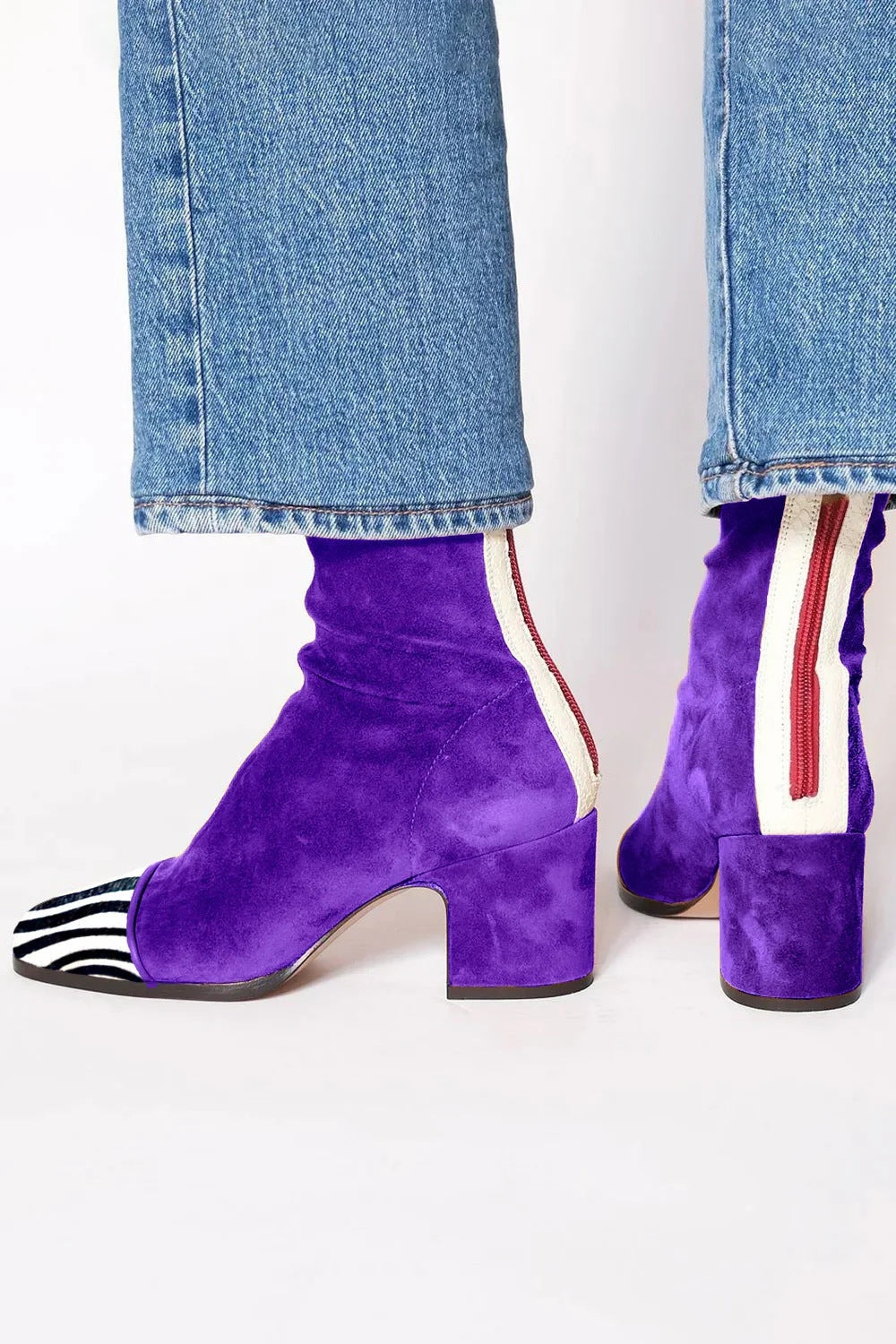 Noelle™ | Botines de ante con tacón de bloque y punta cuadrada