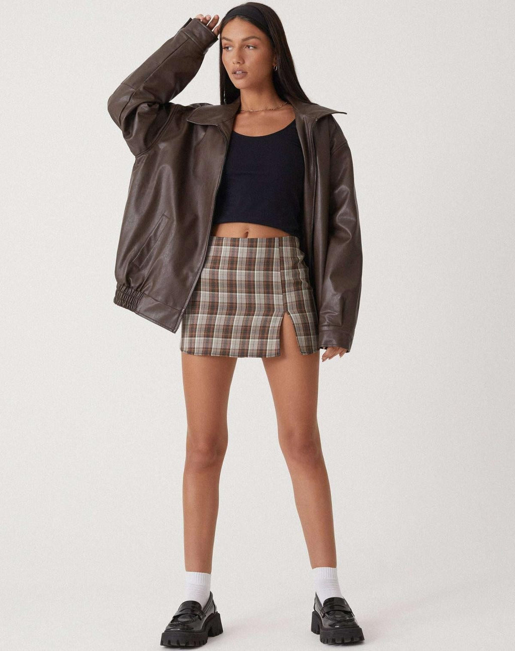 Angela™ | Chaqueta oversize efecto piel con cremallera y solapas
