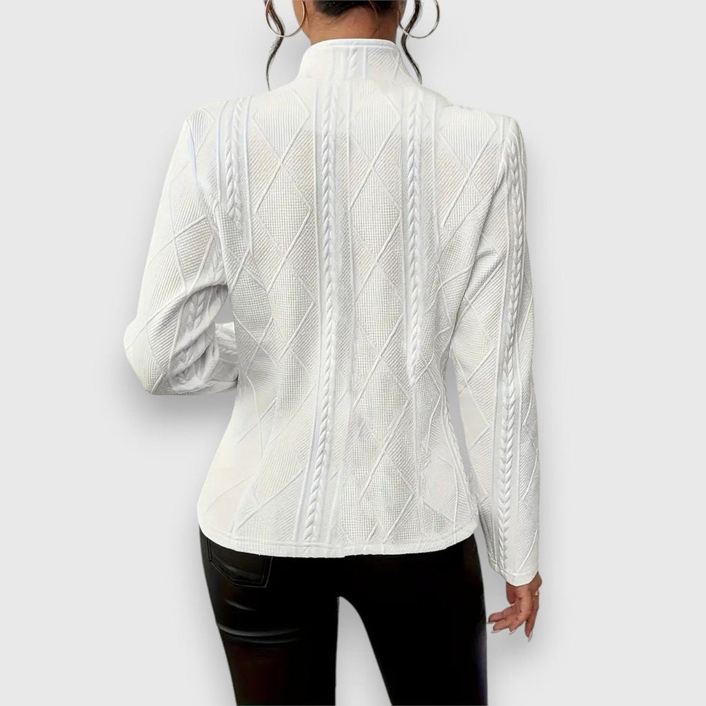 Abigail™ | Jersey de cuello alto con punto de ochos entallado