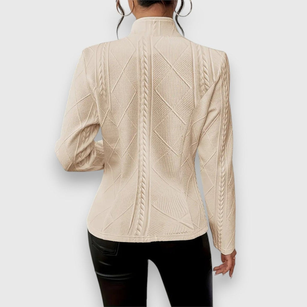 Abigail™ | Jersey de cuello alto con punto de ochos entallado