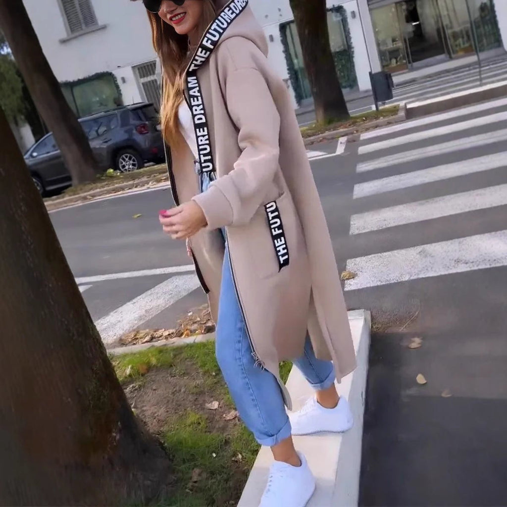Lila™ | Parka larga oversize con capucha y detalle de letras