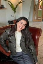 Hailey™ | Chaqueta motera corta de polipiel con cinturón