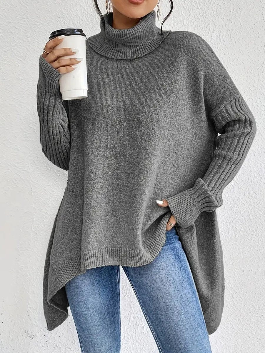 Emily™ | Jersey de punto oversize con cuello alto asimétrico