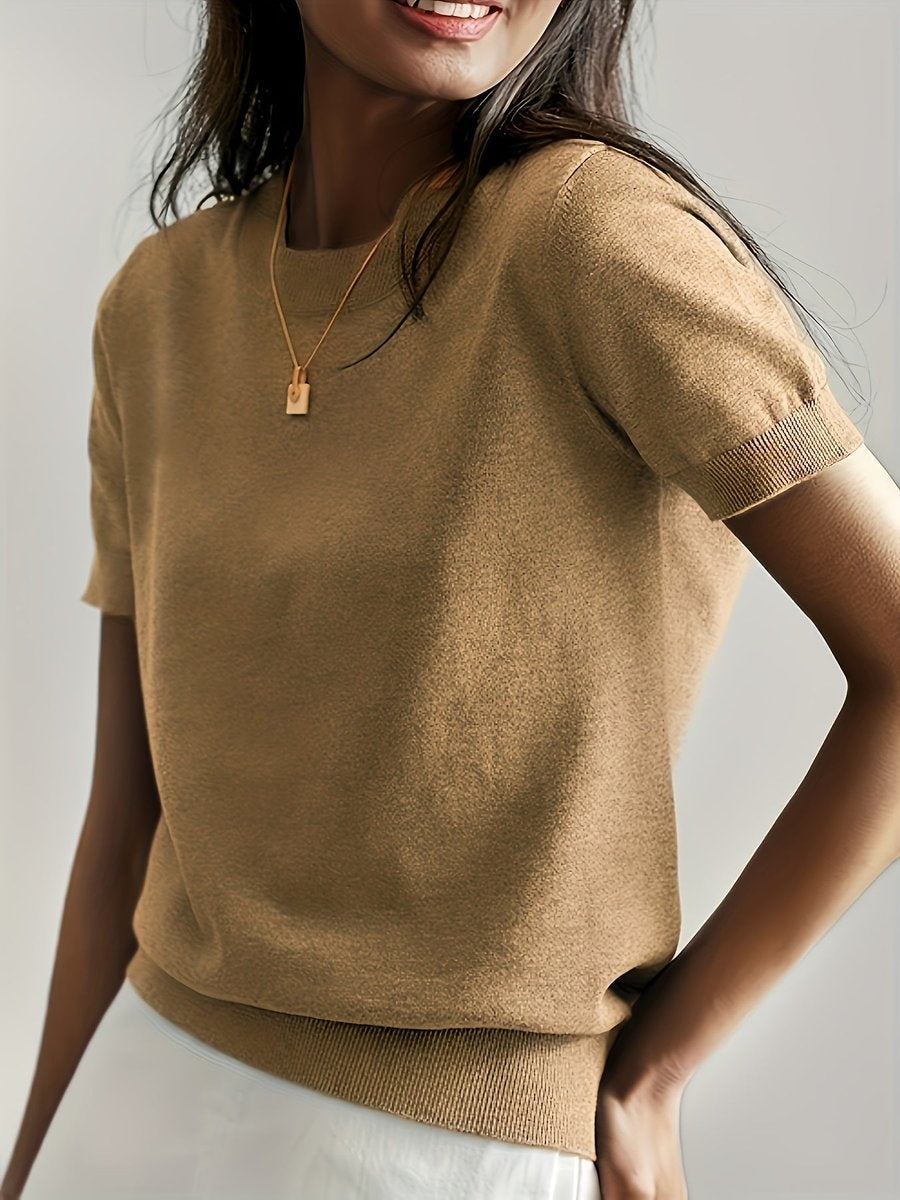 Emily™ | Jersey fino de punto de manga corta y cuello redondo