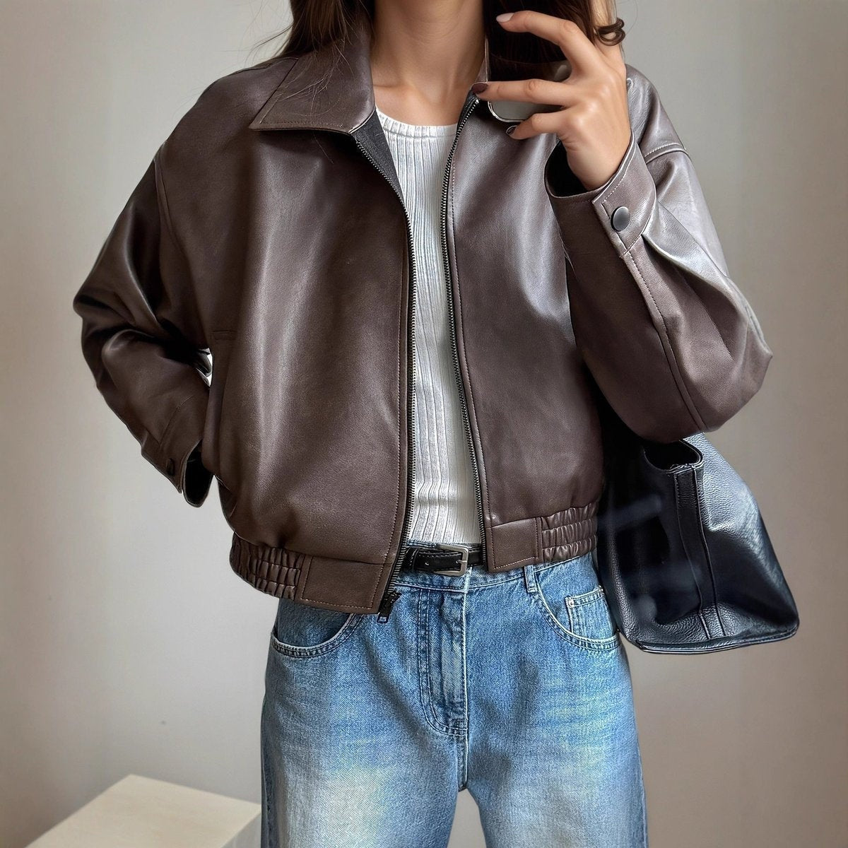 Daphne™ | Chaqueta motera de polipiel con cintura elástica
