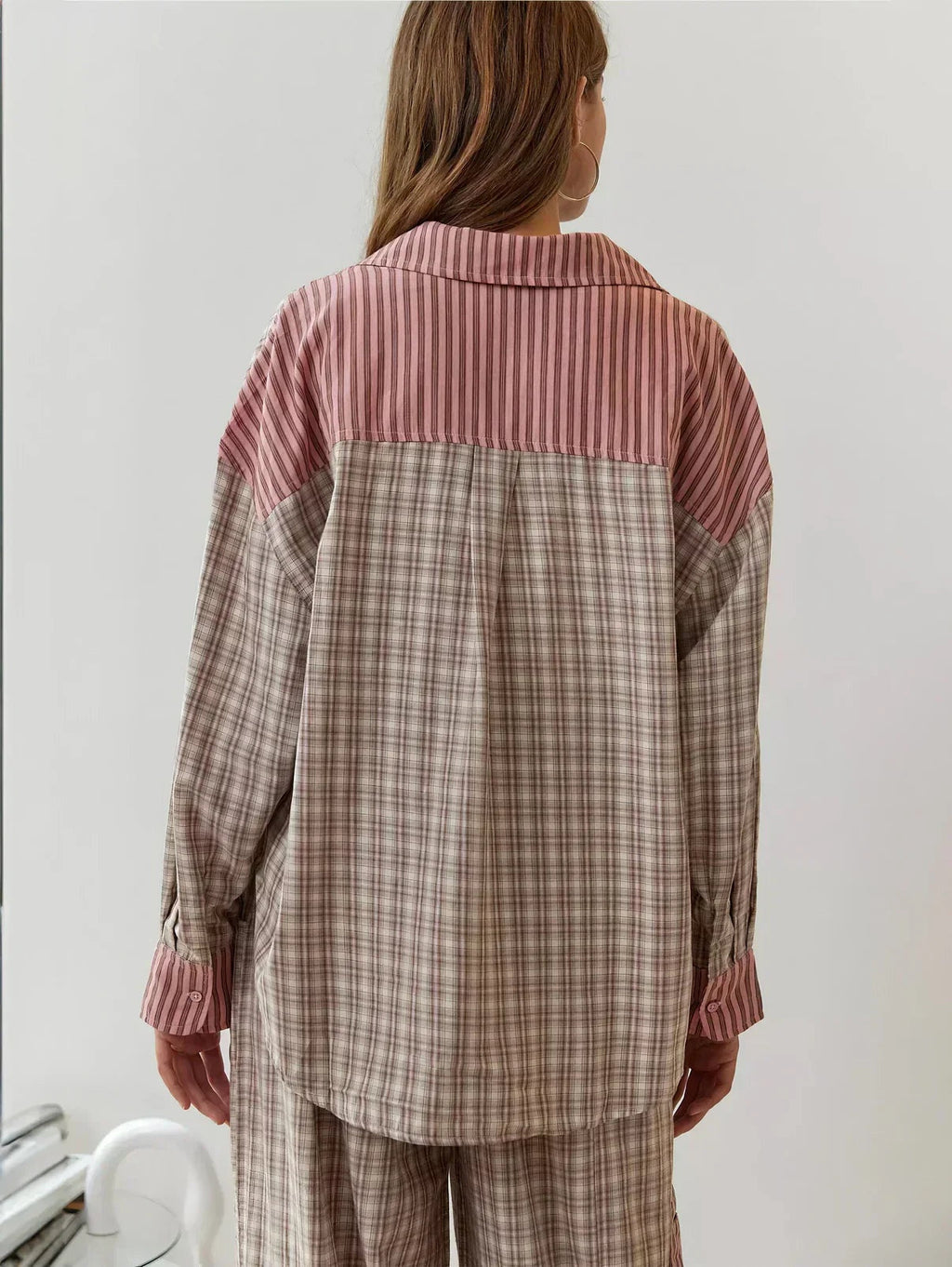 Elena™ | Pijama de cuadros con camisa abotonada y pantalón
