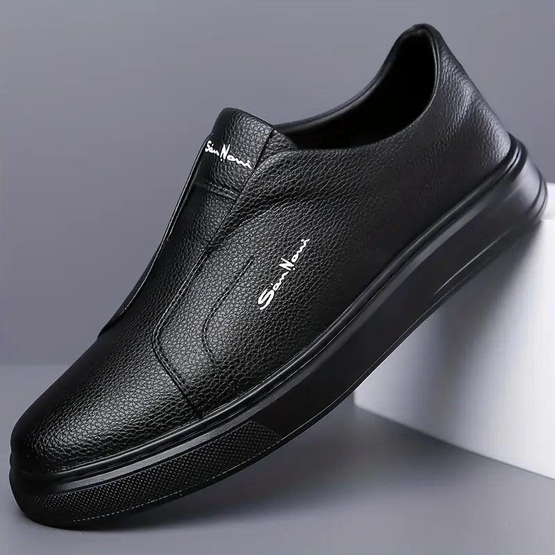 Ryan™ | Zapatillas sin cordones de piel vegana