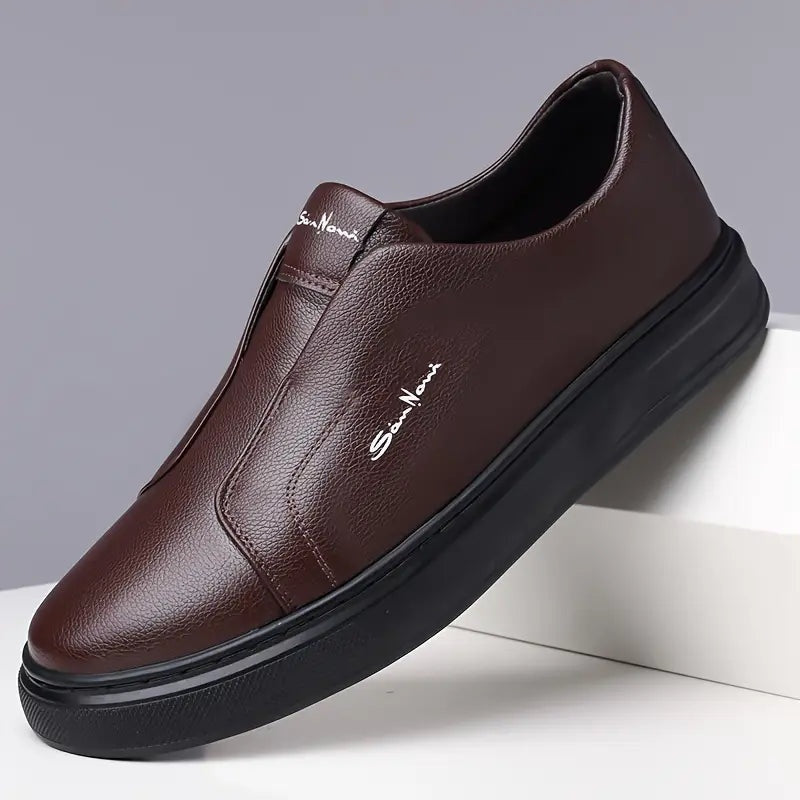 Ryan™ | Zapatillas sin cordones de piel vegana
