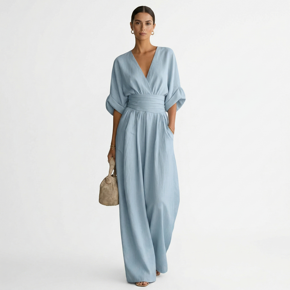 Clara™ | Mono largo elegante con escote en V y cinturón