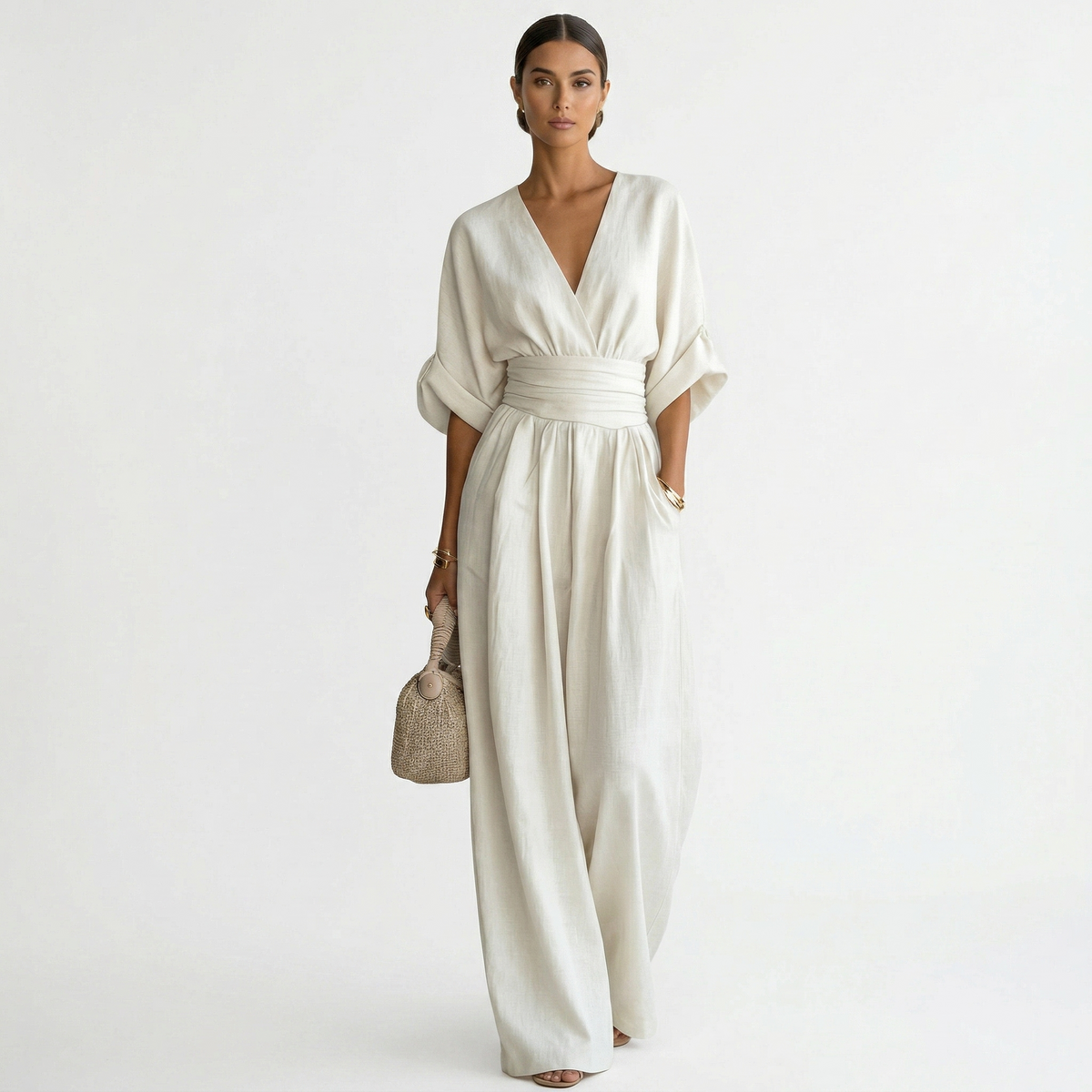 Clara™ | Mono largo elegante con escote en V y cinturón