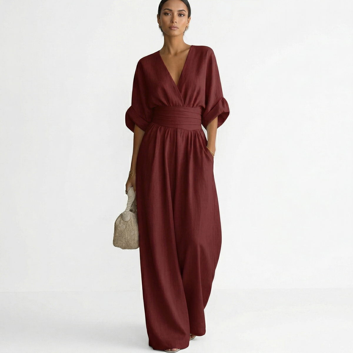 Clara™ | Mono largo elegante con escote en V y cinturón