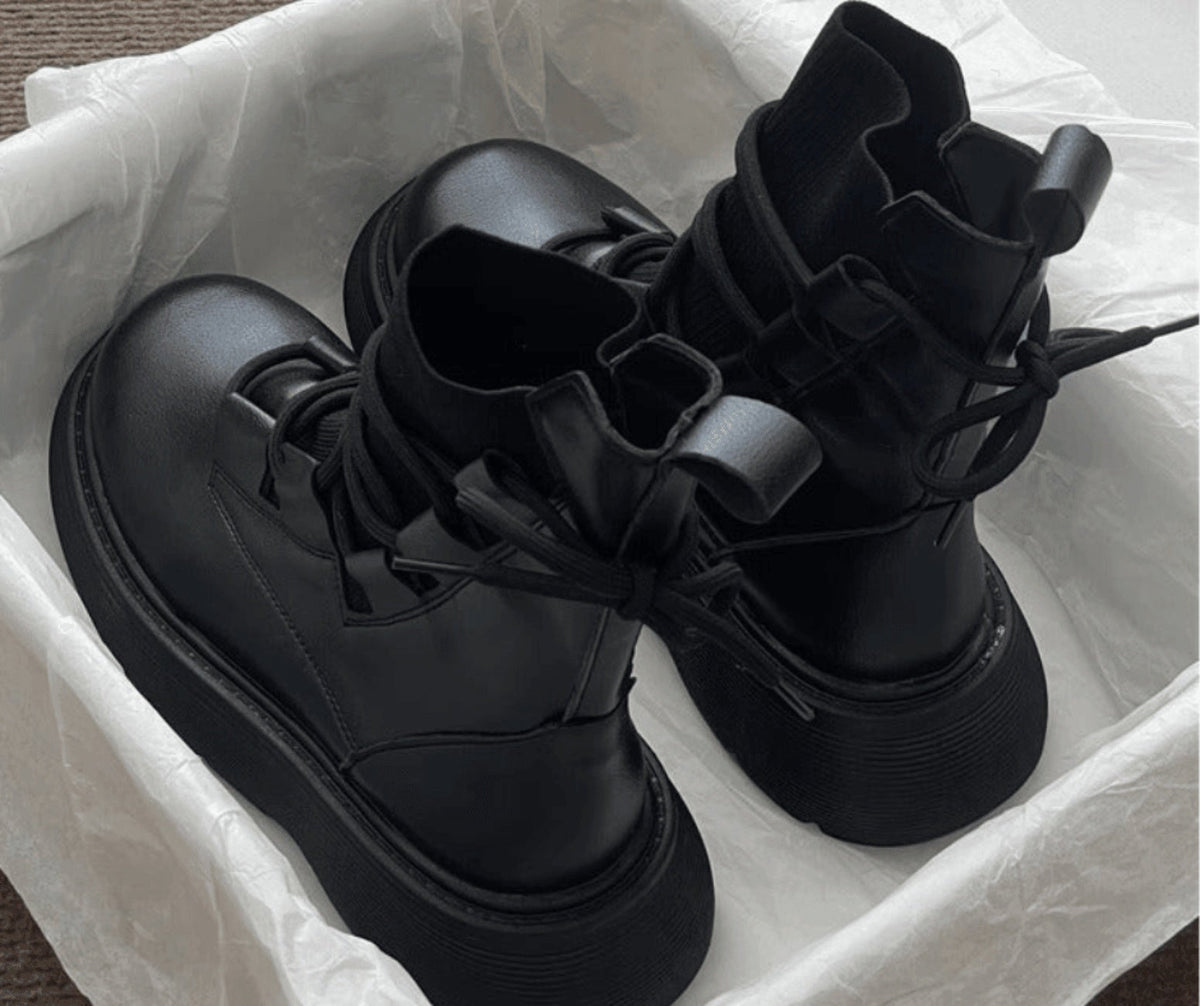 Rosalie™ | Botines militares de plataforma con hebillas