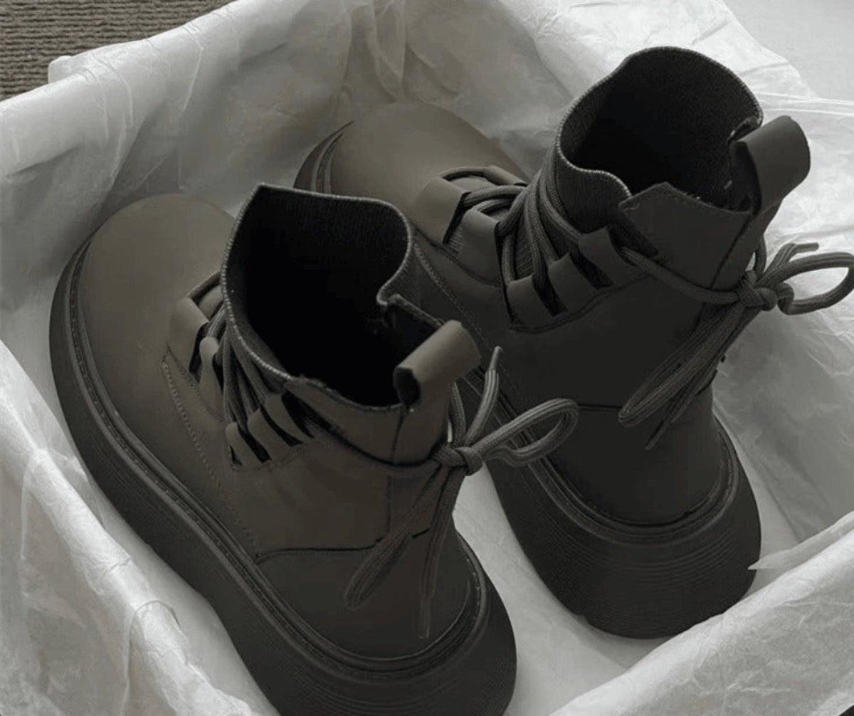 Rosalie™ | Botines militares de plataforma con hebillas