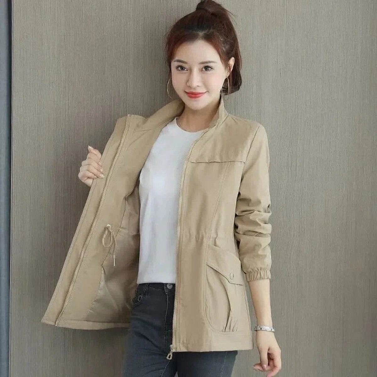 Sophia™ | Chaqueta militar ligera con cintura ajustable