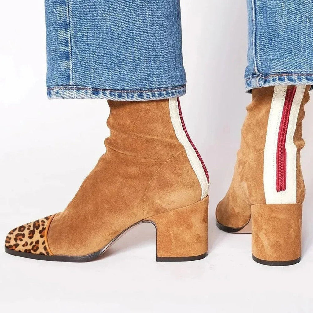 Josie™ | Botines de ante con estampado leopardo y tacón de bloque