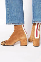 Josie™ | Botines de ante con estampado leopardo y tacón de bloque