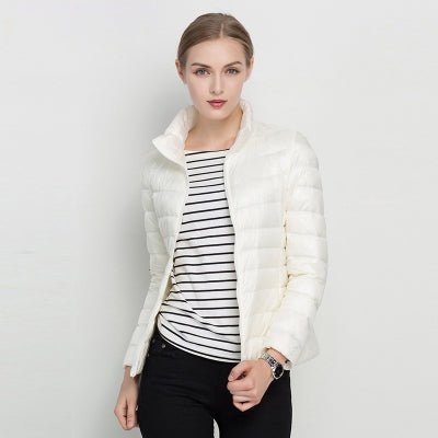 Margaret™ | Chaqueta acolchada ligera entallada con cuello alto