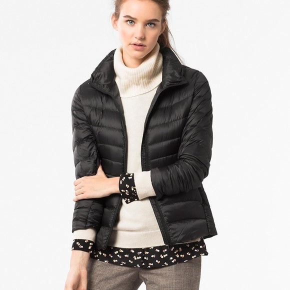 Margaret™ | Chaqueta acolchada ligera entallada con cuello alto