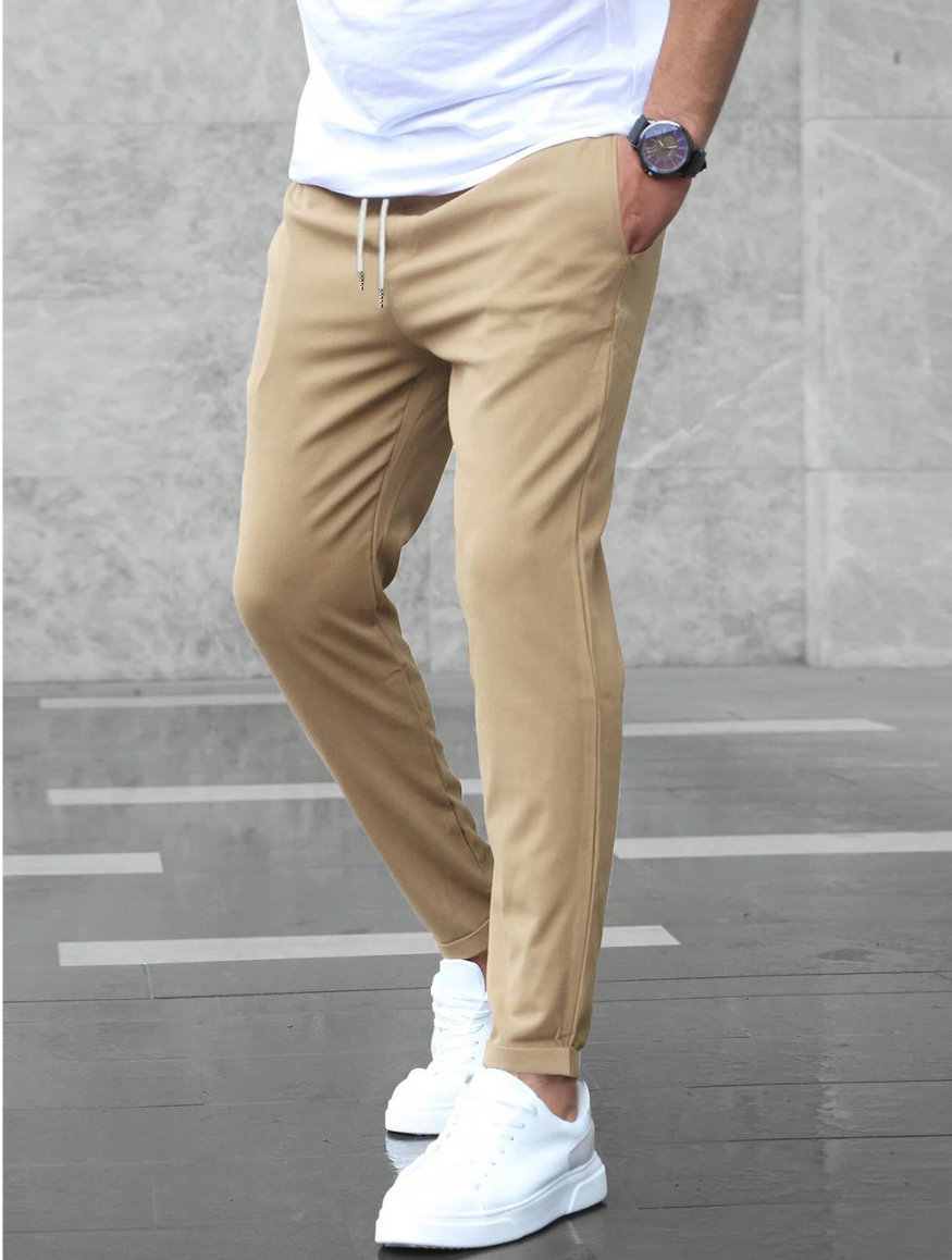 William™ | Pantalón chino slim fit con cintura elástica y cordón
