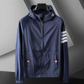 Dylan™ | Chaqueta varsity cortavientos con capucha