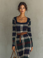 Erin™ | Vestido largo de punto con cuello cuadrado y cinturón