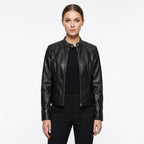 Adriana™ | Chaqueta motera de piel entallada con cuello mao