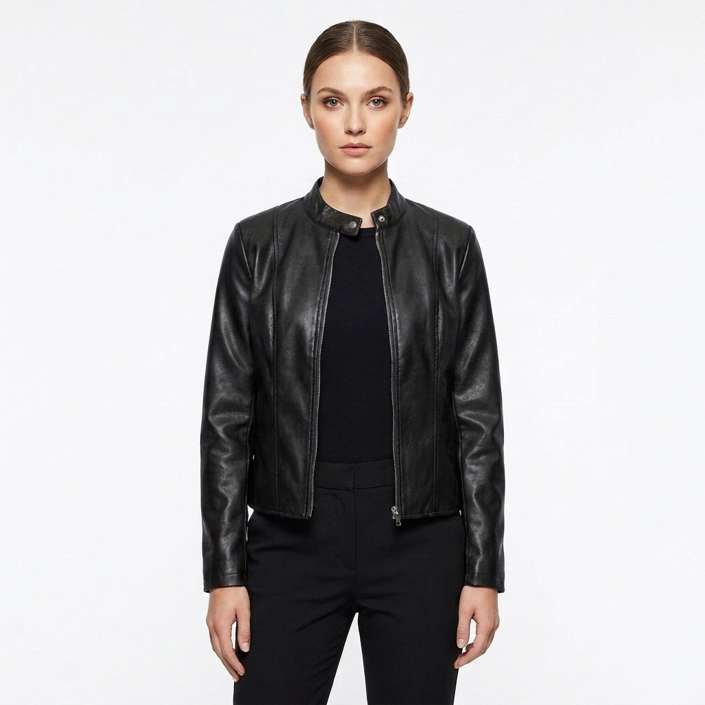 Adriana™ | Chaqueta motera de piel entallada con cuello mao